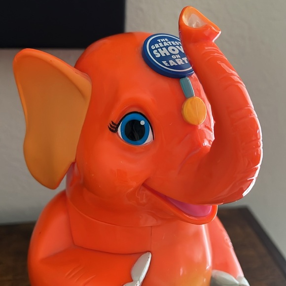 Ringling Bros. Circus Elephant Cup - Picture 5 of 12